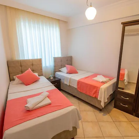 Апарт-отель Sunset And 3*