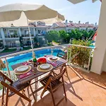 Apart Otel Sunset And 3*