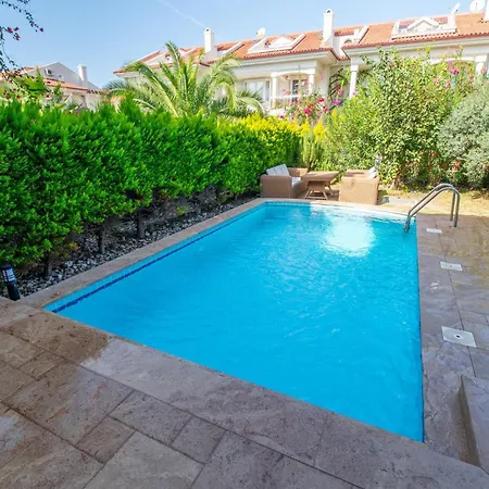 Sunset And Aparthotel